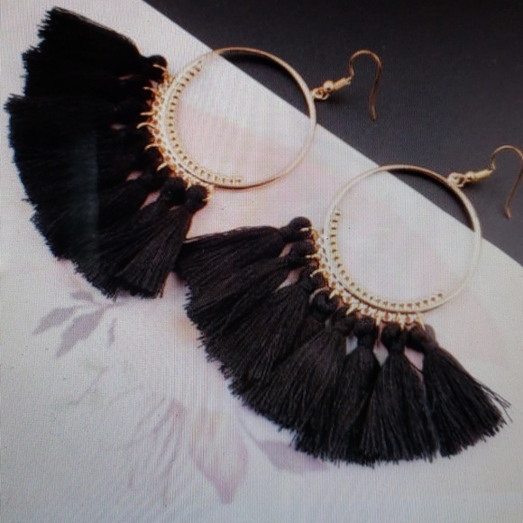 Jewelry - New Black Fringe Gold Earrings